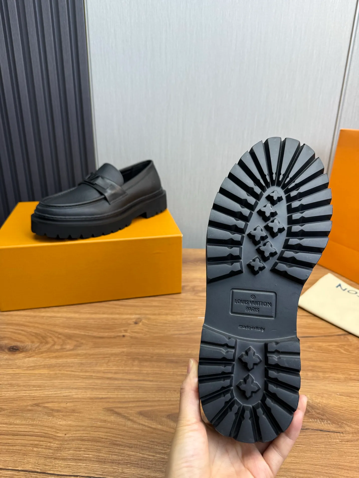 Men's shoes 💰640💰 LV. - Men's business casual leather shoes, top quality cow products. 1:1 shipment ⬆️Luxury and noble 👞All imported original brand leather materials, just to create a more comfortable wearing experience, upper: original cowhide ➕Imported full cow lining, original outsole ✔️36-45 (38.45 non-refundable)